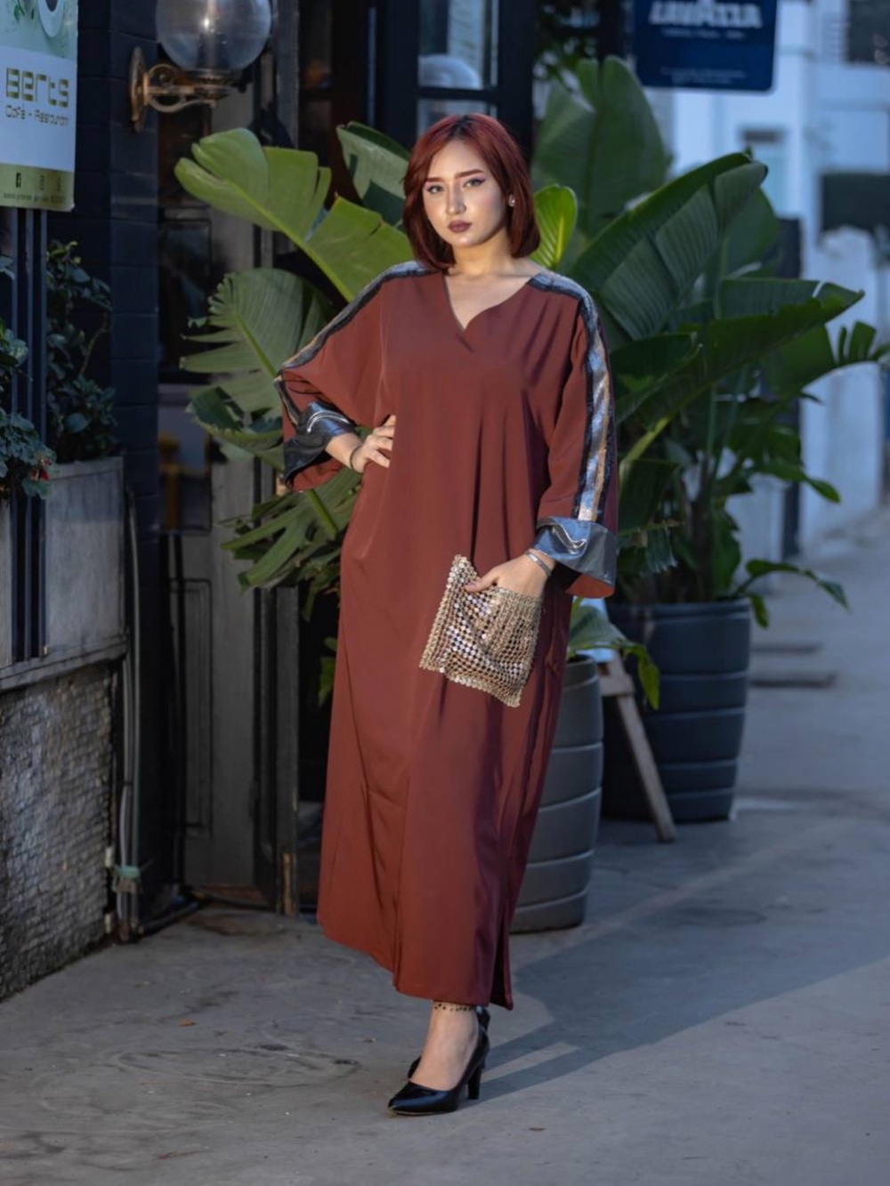 Elegant Maroon Womens Dress with Metallic Sleeve Accents - Picture 5 of 8